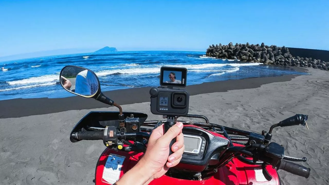 Beim Skifahren, wo ist der beste Ort, um die GoPro-Kamera zu montieren?